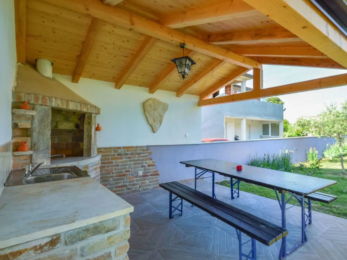 Holiday Home Finida By Interhome Petrovija 0*,